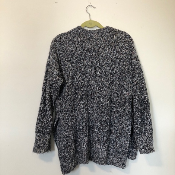 Cozy Knit Women's Aerie Sweater - Gray - Picture 5 of 6